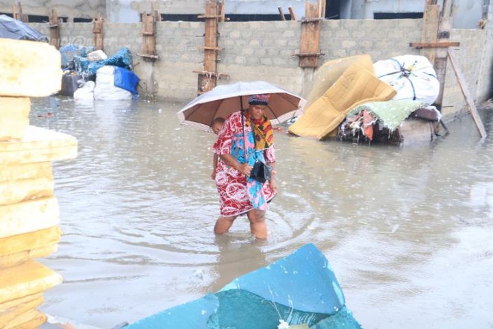 Côte d'Ivoire : Abidjan sous les eaux, le bilan s'alourdit après des pluies torrentielles