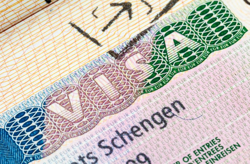 Les 7 erreurs fréquentes à éviter absolument lors d'une demande de visa Schengen en 2024